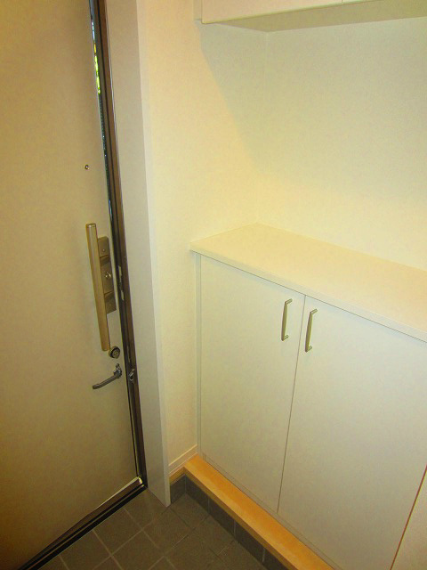 シャトーグレース 玄関