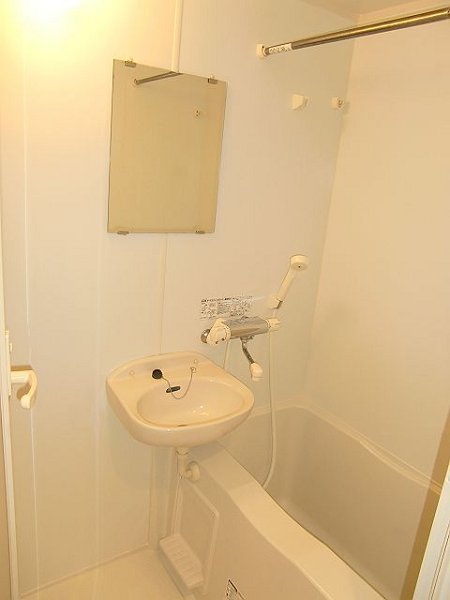 ローレル新町   風呂画像