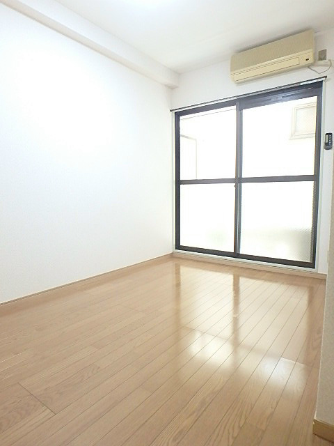 あたらしやマンション ベッドルーム