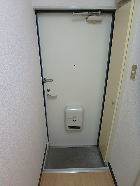 あたらしやマンション 玄関