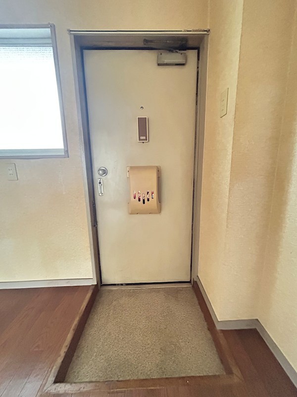 馬場ハイツ  玄関