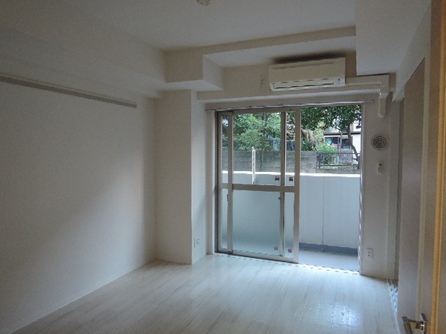 ラフィーネＳ   リビング