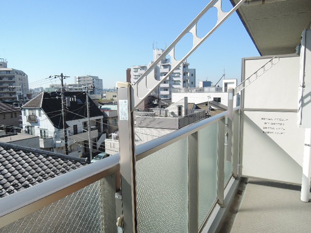 ラフィーネＳ   ベランダ