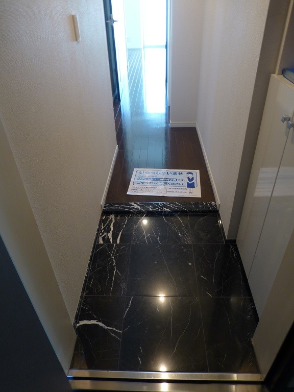 レジディア日本橋人形町Ⅱ  玄関