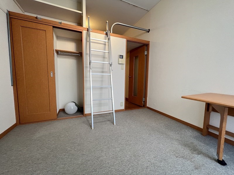 ピークシーダー   ベッドルーム