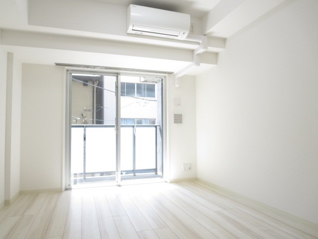 エステムプラザＴＯＫＹＯ　ＲＩＳＥ リビング