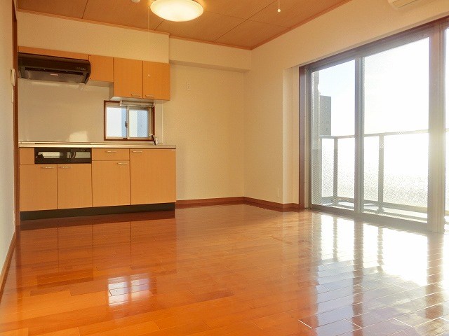 アクシーズグランデ三ノ輪 リビング