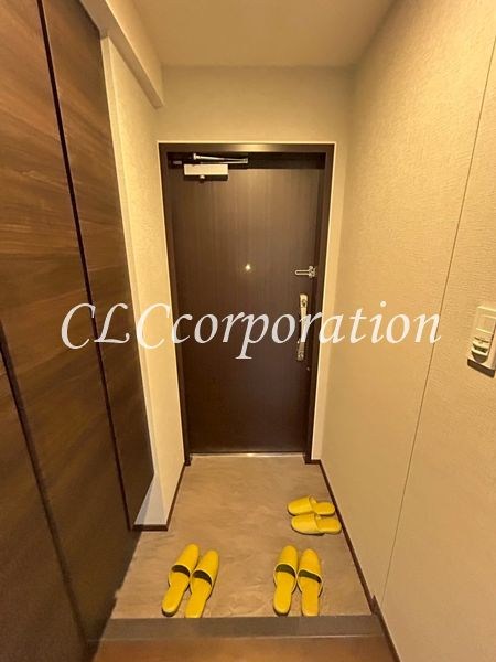 関寅ビル第10 玄関