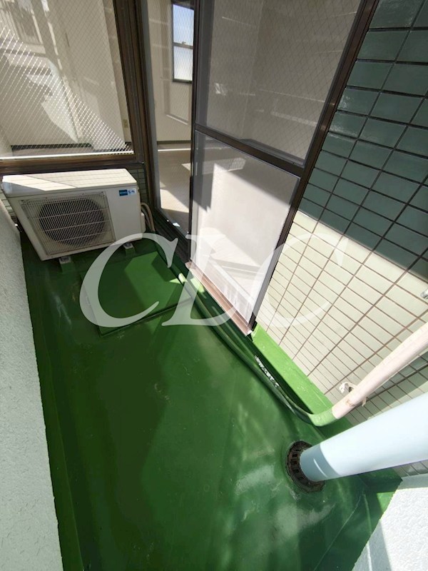 牧ビル ベランダ