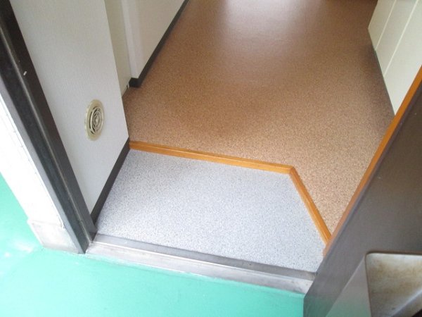 双葉ハイツ  玄関