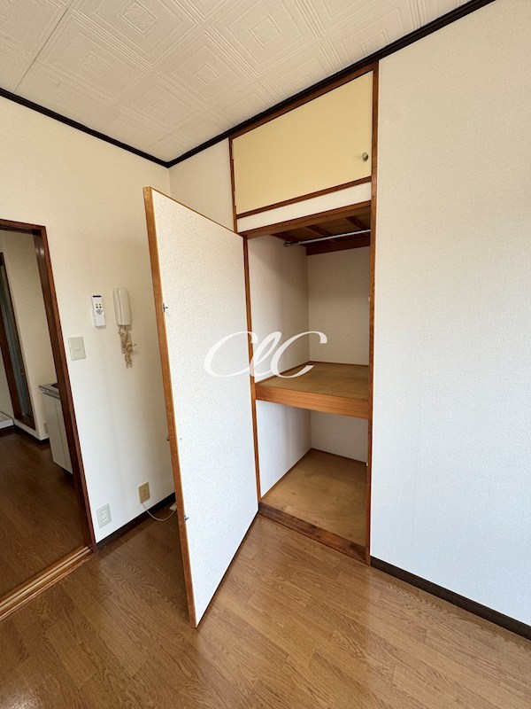三枝マンション 収納