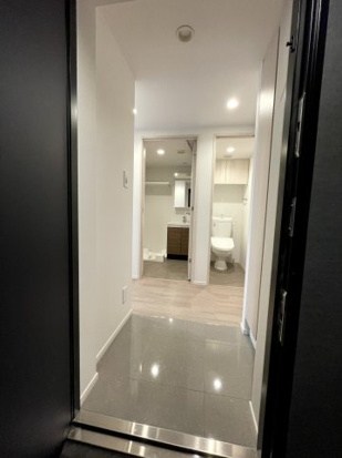 Laviere上中里 玄関