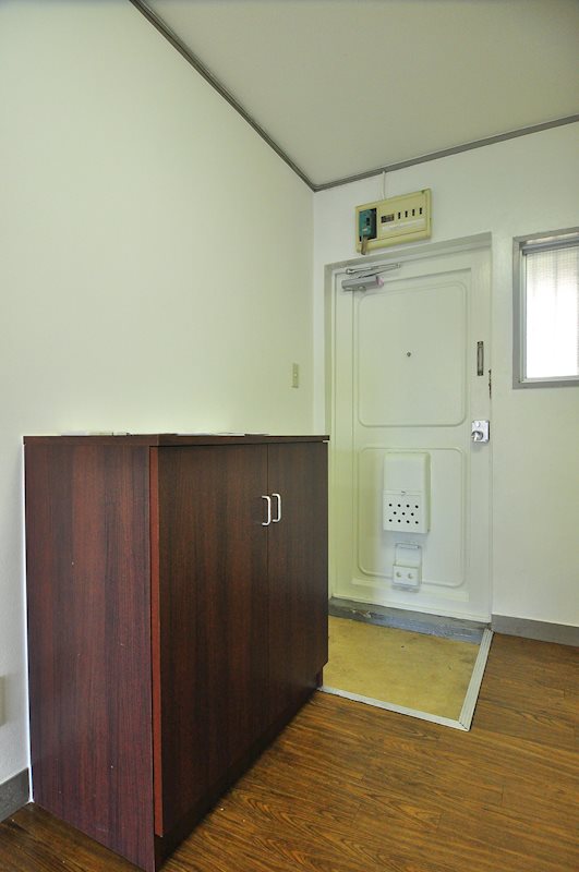 メゾン龍岡 玄関