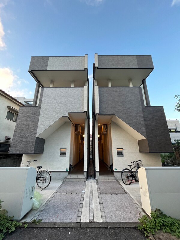 flat avenue koiwa 外観写真