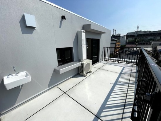 Laviere上中里 ベランダ