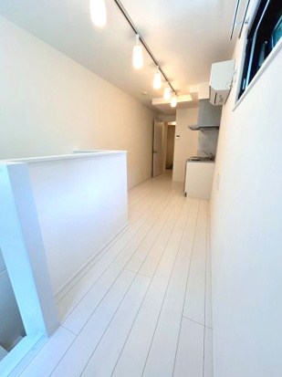 Ｙ&amp;rsquo;ｓ　Ｃｏｕｒｔ　Ａｋａｂａｎｅ リビング