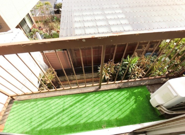 えいりハイツ ベランダ