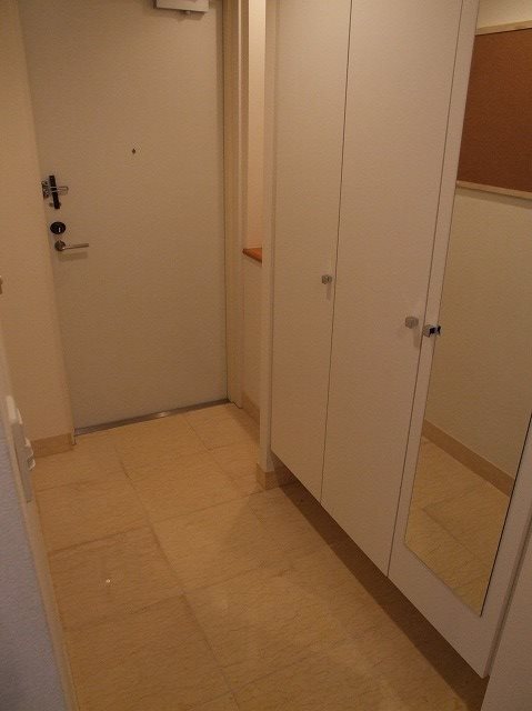 ロイヤルパークスタワー南千住 玄関