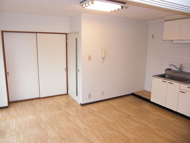 勘五郎ビル リビング