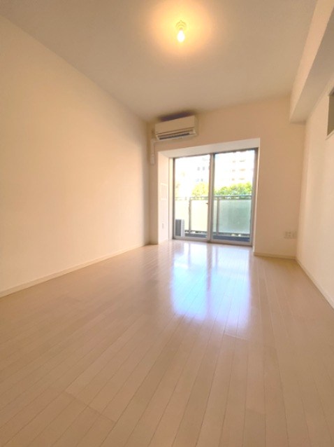 プライムアーバン日本橋浜町   リビング