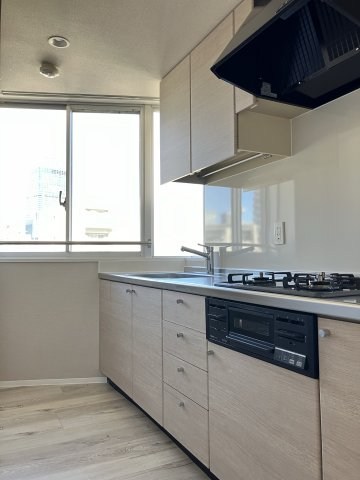 プライムアーバン新川 キッチン