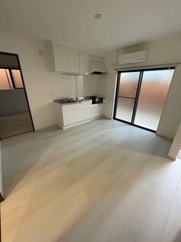 大島7丁目貸家 リビング