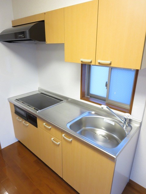 アクシーズグランデ三ノ輪 キッチン