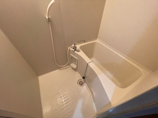 ラウンドエイト第1 風呂画像