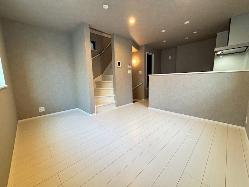 西日暮里6丁目戸建 リビング