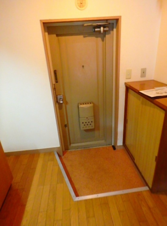 タウンハイツ亀有２号棟 玄関