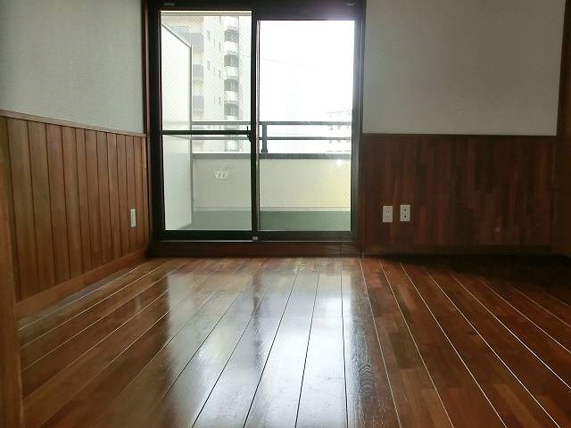 第三サカモトビル ベッドルーム