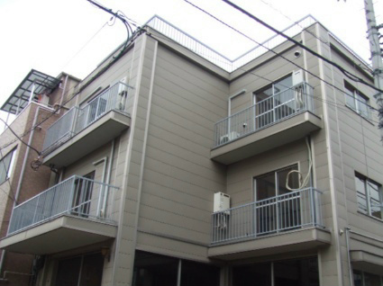 オカダビル 外観