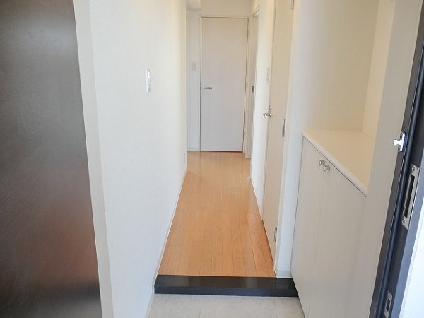 レガーロ浅草  玄関