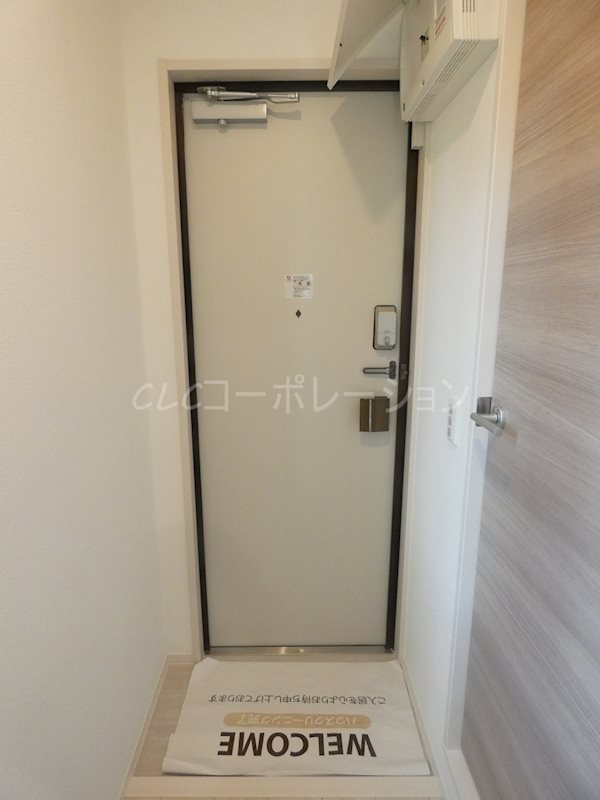 ノーバヤ　カナヤ 玄関