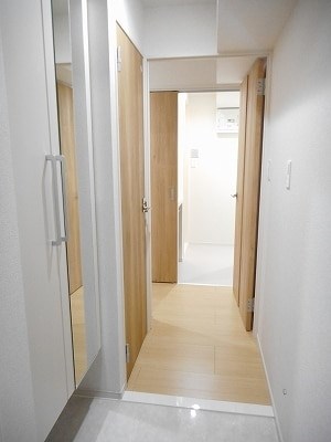 ルナ　ブリランテ浅草 玄関