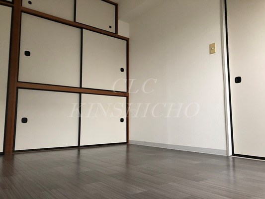 リバーサイドオオハシ ベッドルーム