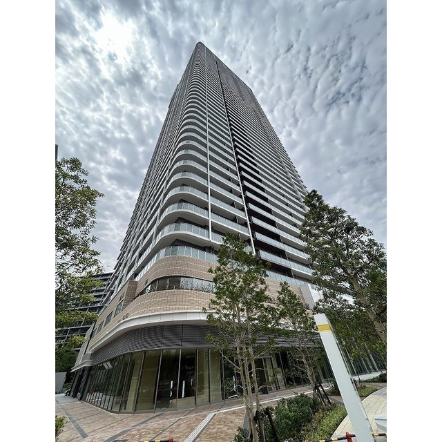 ＨＡＲＵＭＩ　ＦＬＡＧ　ＳＵＮ　ＶＩＬＬＡＧＥ　Ｔ棟 外観