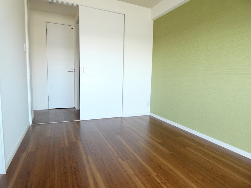 安田ビル ベッドルーム