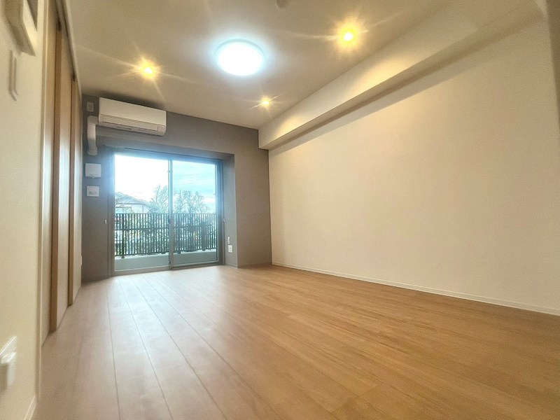 ロイジェント西新井 リビング