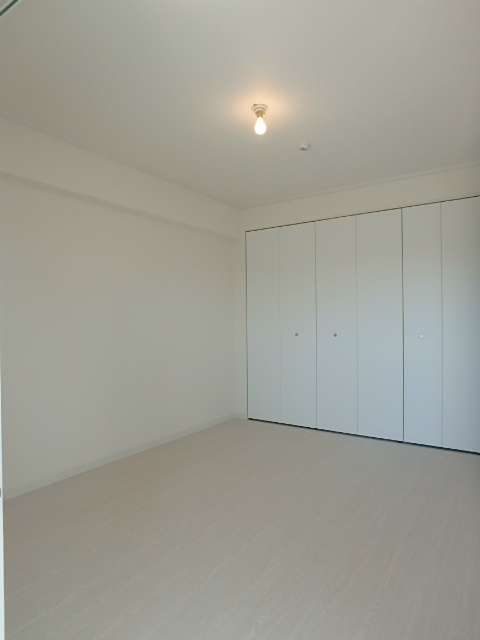 ＳＯＣＩＥＴＹ　ＫＩＹＯＳＵＭＩ－ＳＨＩＲＡＫＡＷＡ   ベッドルーム