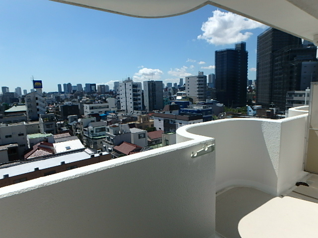 ＳＯＣＩＥＴＹ　ＫＩＹＯＳＵＭＩ－ＳＨＩＲＡＫＡＷＡ   ベランダ