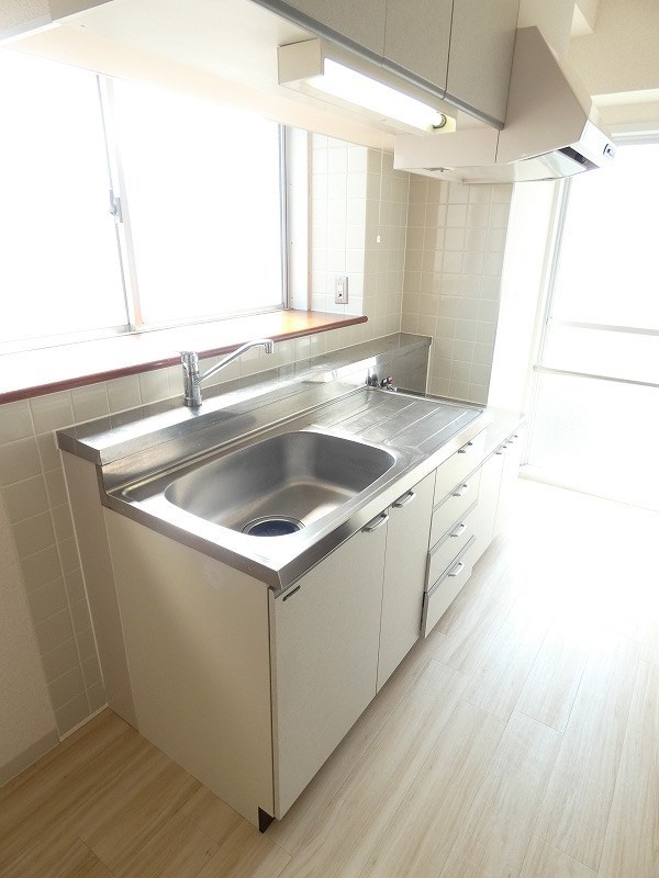 ベルエキップ一番館 キッチン