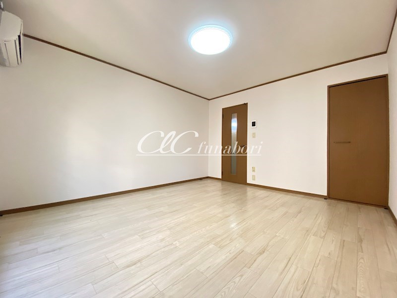 West Wood リビング