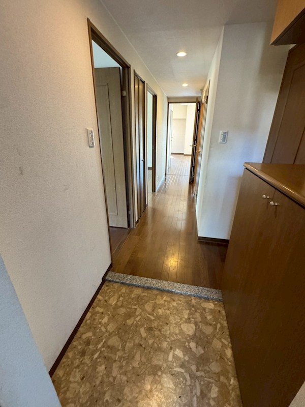 ライオンズガーデン町屋 玄関