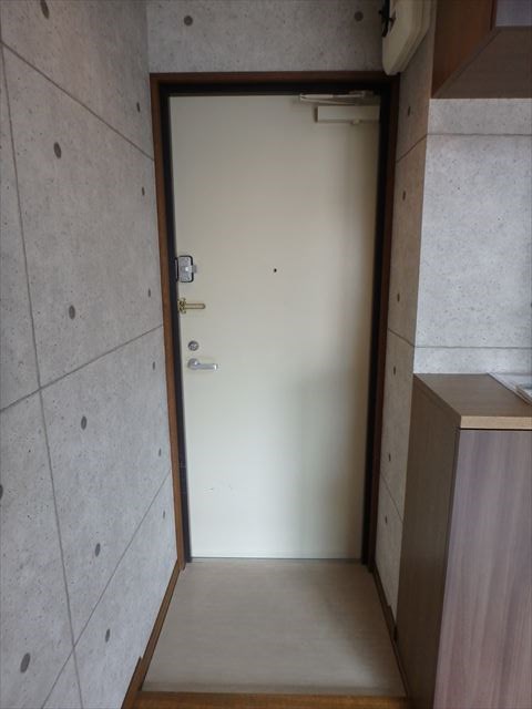 ベルドミール王子 玄関