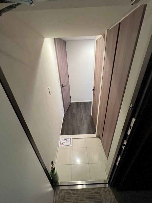 クレヴィアリグゼ日暮里 玄関