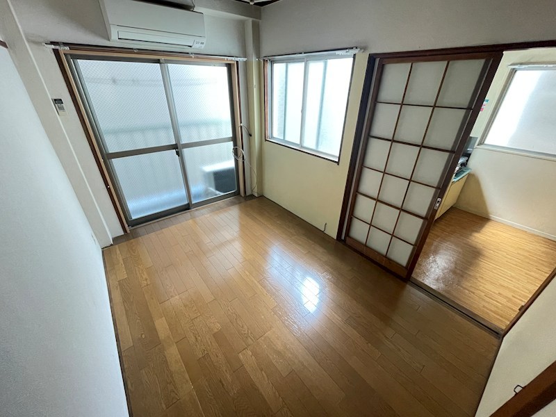 島村ビル リビング