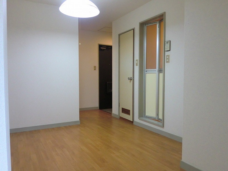 第２桑岡ビル リビング