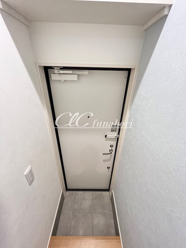 ウラノス小松川 玄関