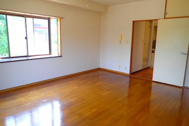 第３ウライコーポ リビング